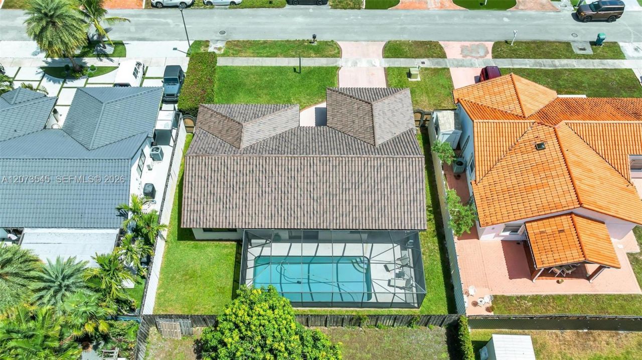 6302 NW 201st Ter , Hialeah, FL 33015 Photo