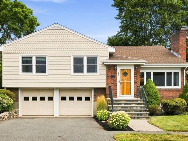 48 Auburndale Road, Marblehead, MA 01945
