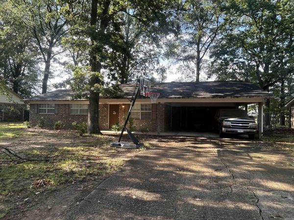 31 Indian Trail, Searcy, AR 72143