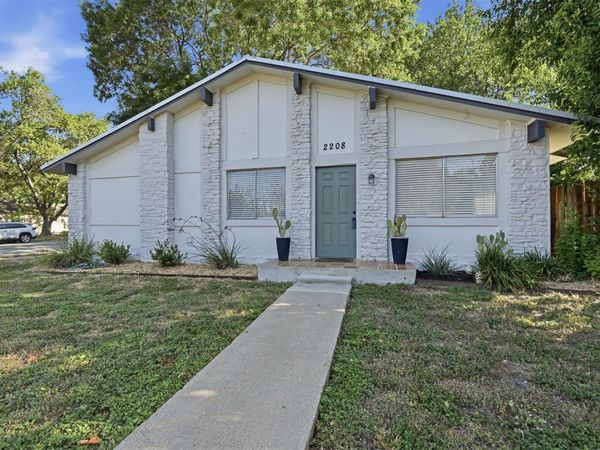 2208 Deadwood DR, Austin, TX 78744