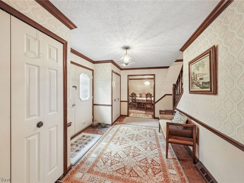4188 Idlebrook Drive , Akron, OH 44333 Photo 4