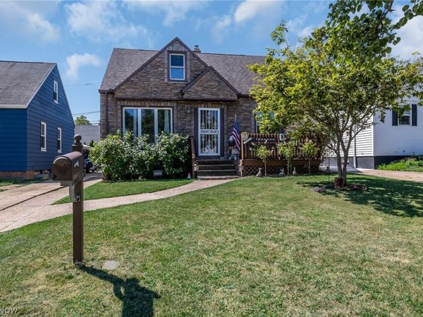 7325 Traymore Avenue , Brooklyn, OH 44144