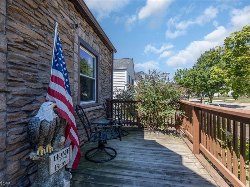 7325 Traymore Avenue, Brooklyn, OH 44144 Photo 2