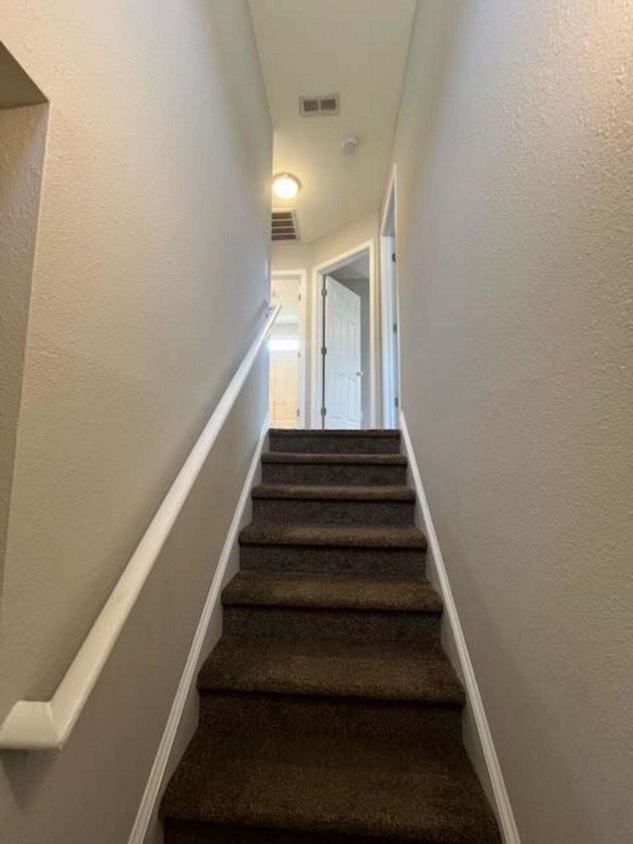 877 Silvercrest Dr.  Photo 11