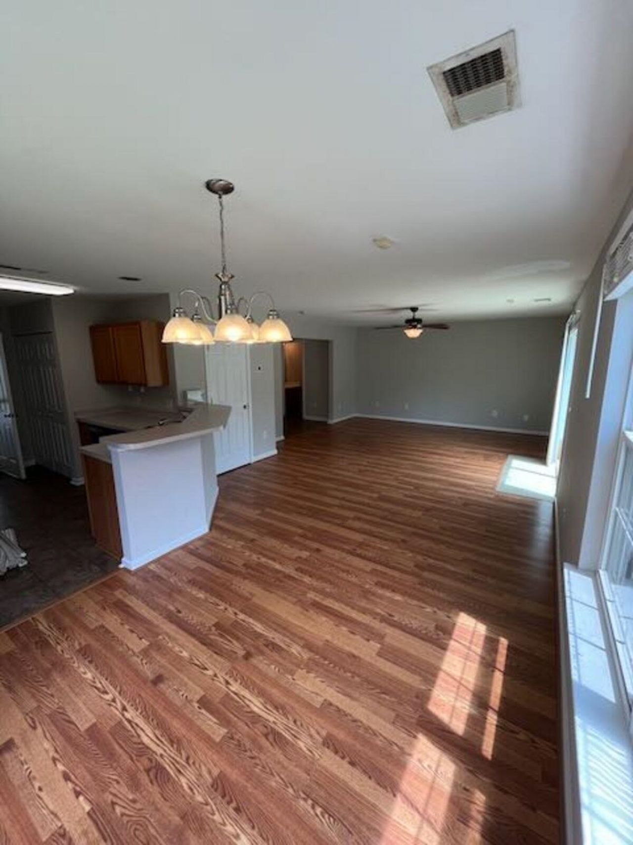 877 Silvercrest Dr.  Photo 15