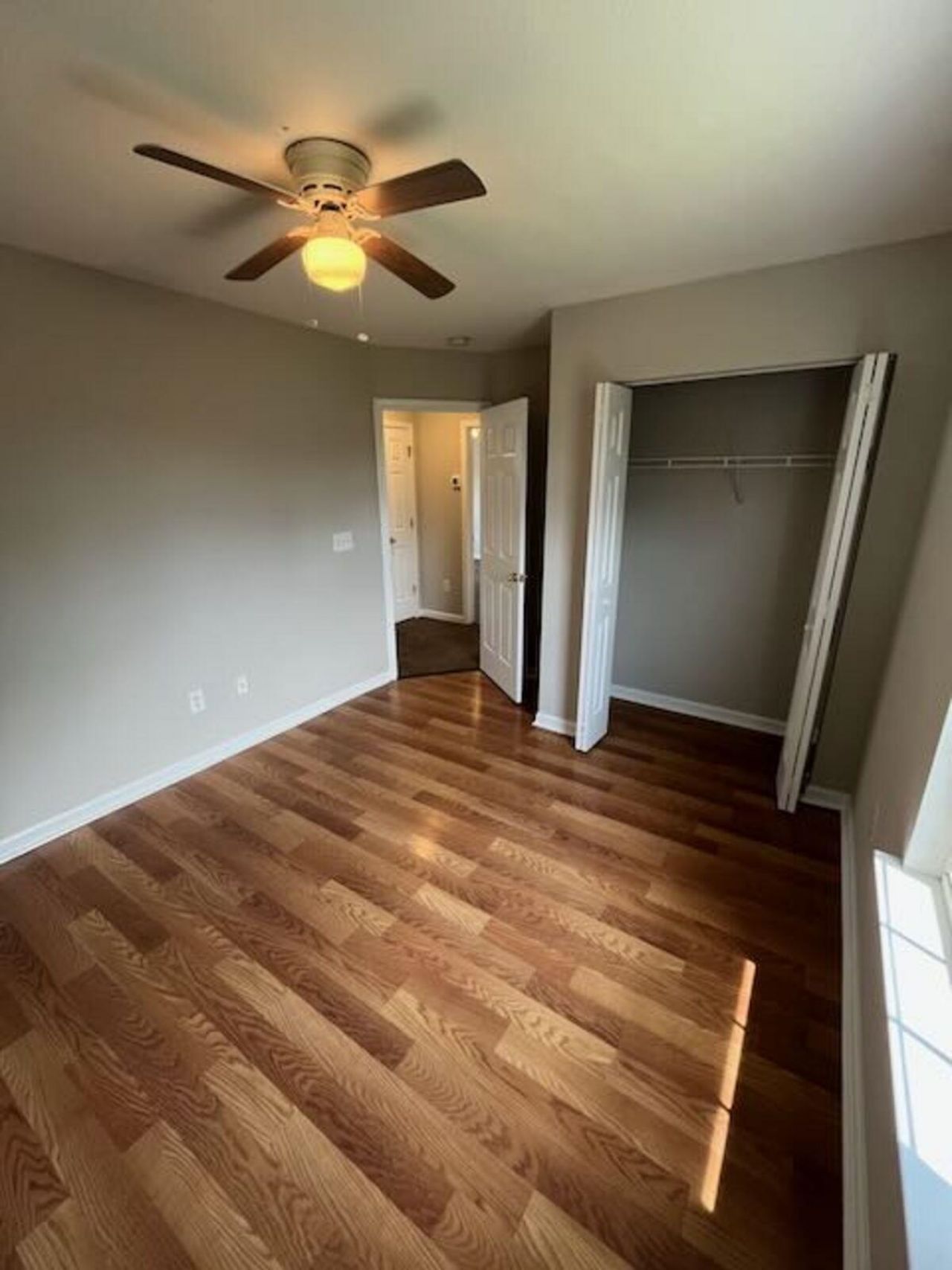 877 Silvercrest Dr.  Photo 22