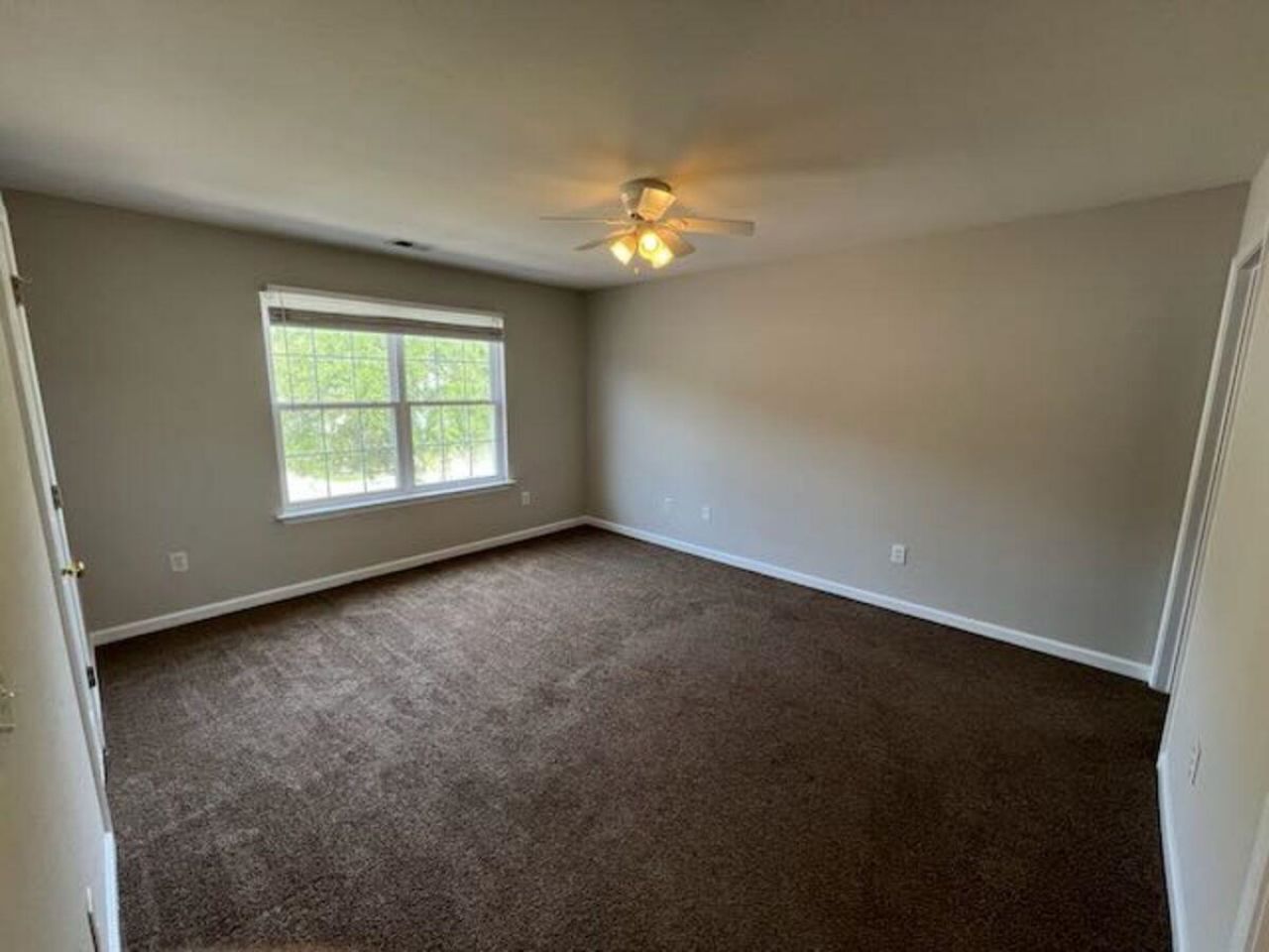 877 Silvercrest Dr.  Photo 24