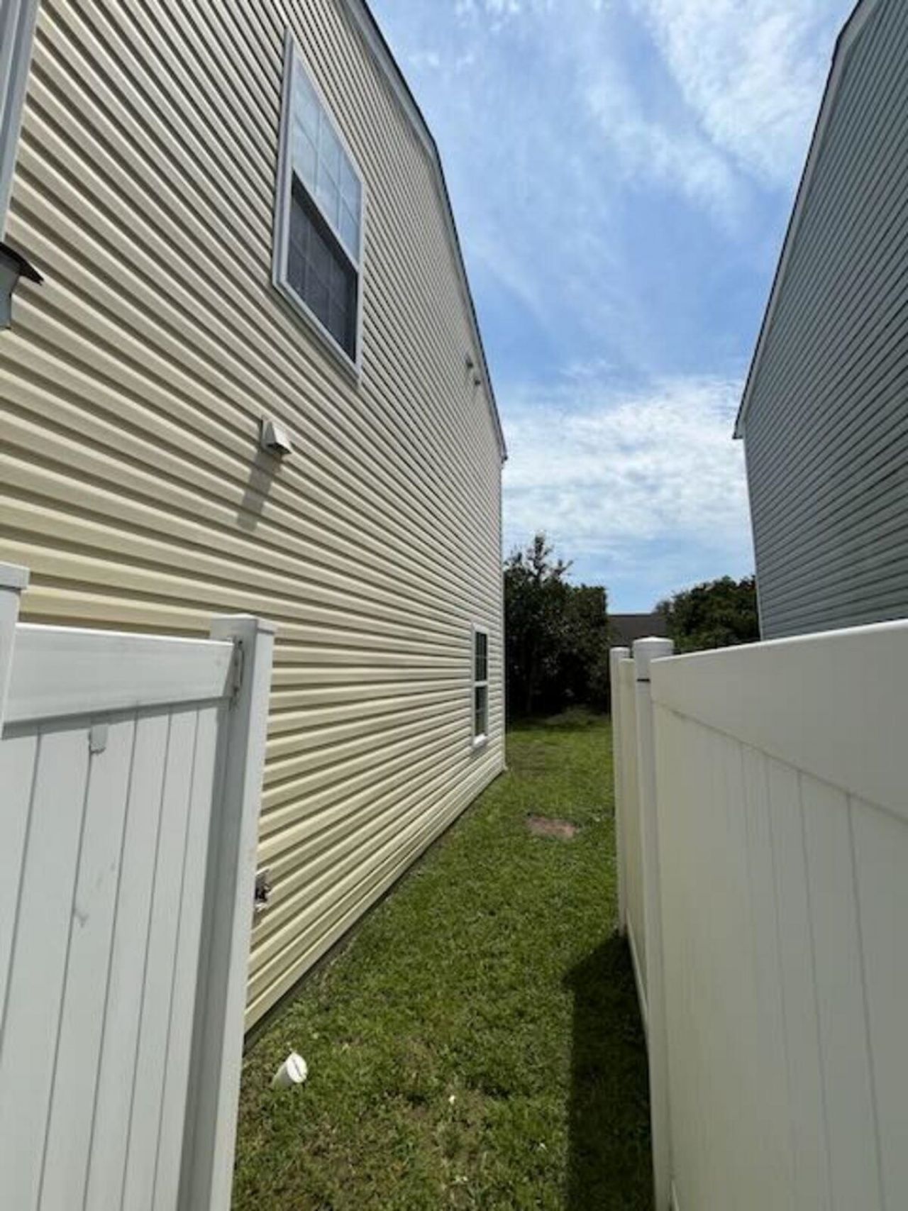 877 Silvercrest Dr.  Photo 30