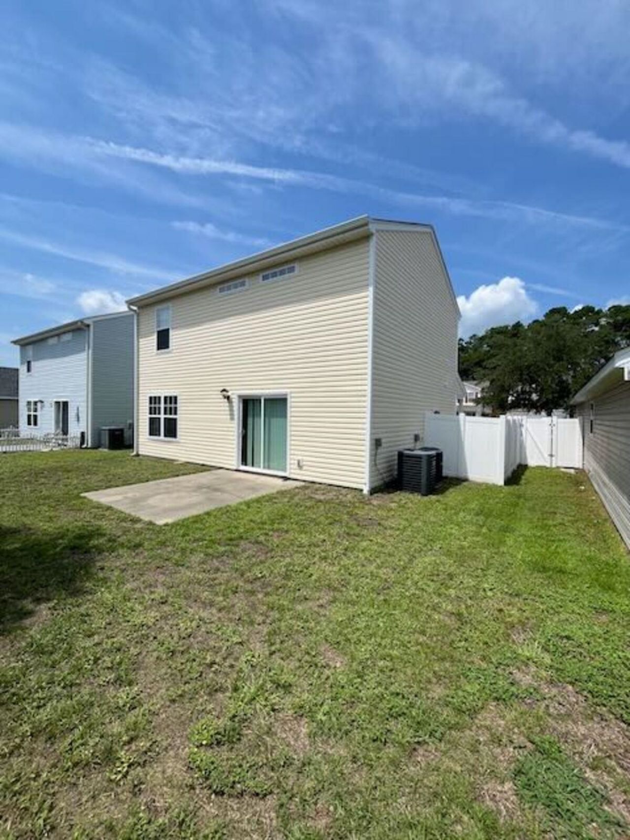 877 Silvercrest Dr.  Photo 32