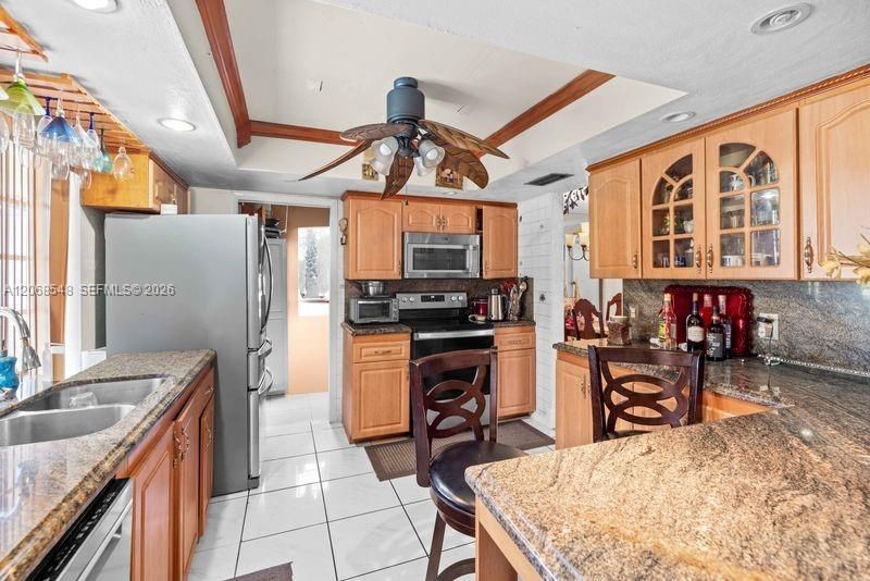 2160 NW 91st Ter , Pembroke Pines, FL 33024 Photo