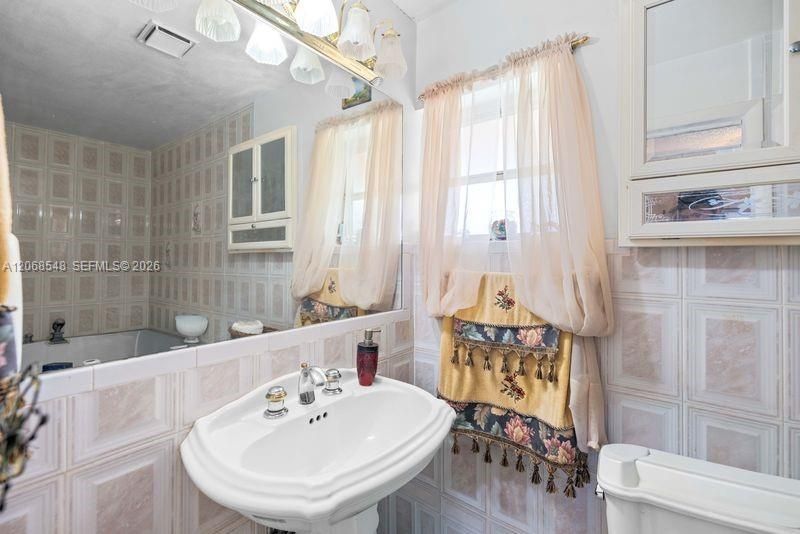 2160 NW 91st Ter , Pembroke Pines, FL 33024 Photo