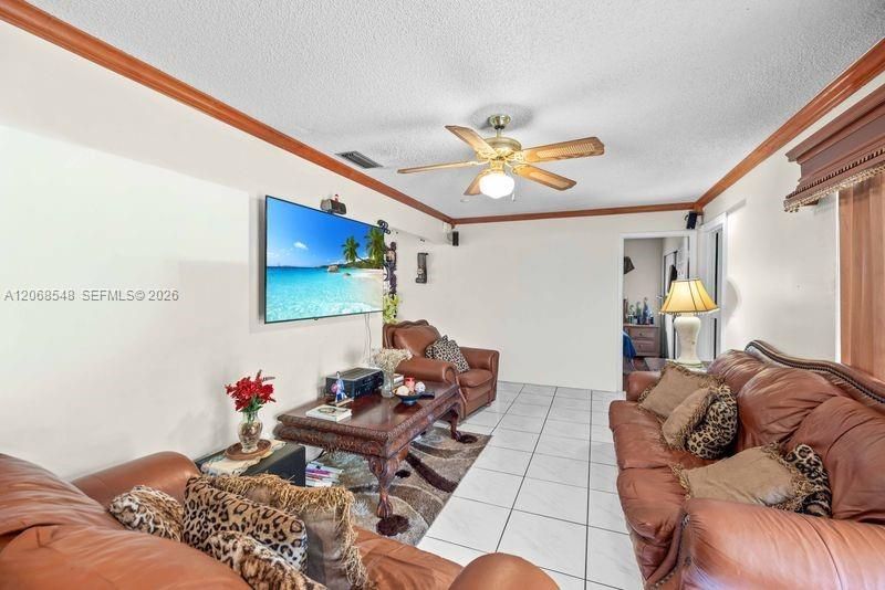 2160 NW 91st Ter , Pembroke Pines, FL 33024 Photo