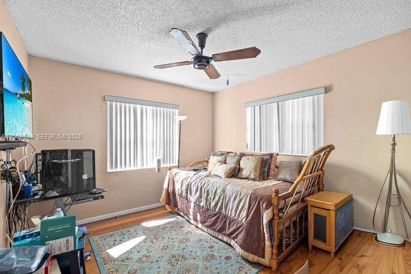 2160 NW 91st Ter , Pembroke Pines, FL 33024 Photo
