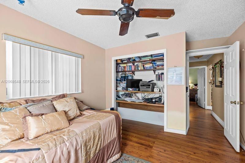 2160 NW 91st Ter , Pembroke Pines, FL 33024 Photo
