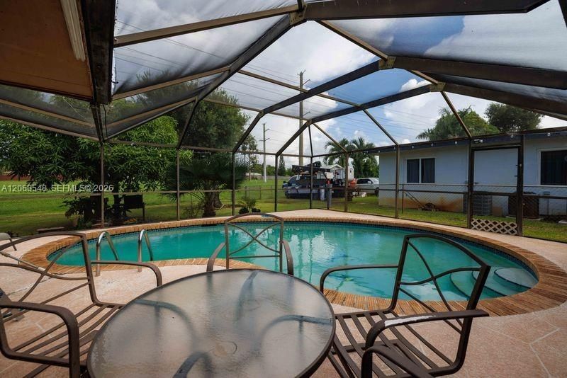 2160 NW 91st Ter , Pembroke Pines, FL 33024 Photo