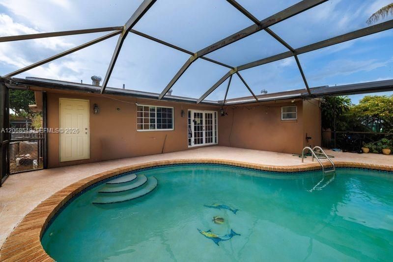 2160 NW 91st Ter , Pembroke Pines, FL 33024 Photo