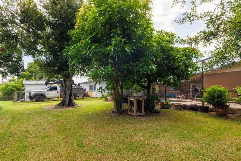 2160 NW 91st Ter , Pembroke Pines, FL 33024 Photo