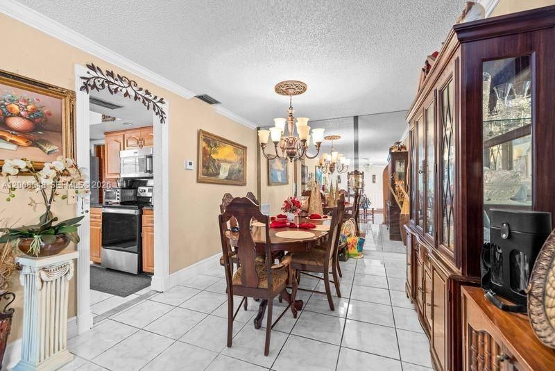 2160 NW 91st Ter , Pembroke Pines, FL 33024 Photo