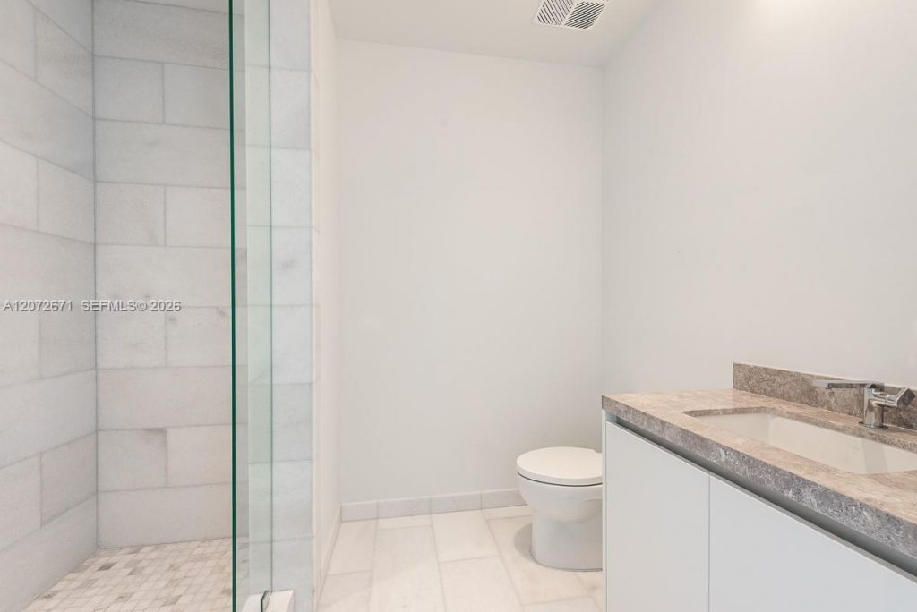 175 SE 25th Rd , Unit 3504, Miami, FL 33129 Photo