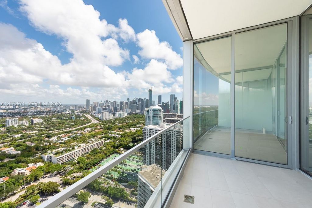 175 SE 25th Rd , Unit 3504, Miami, FL 33129 Photo