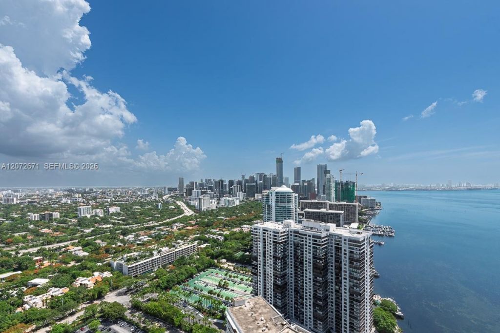 175 SE 25th Rd , Unit 3504, Miami, FL 33129 Photo