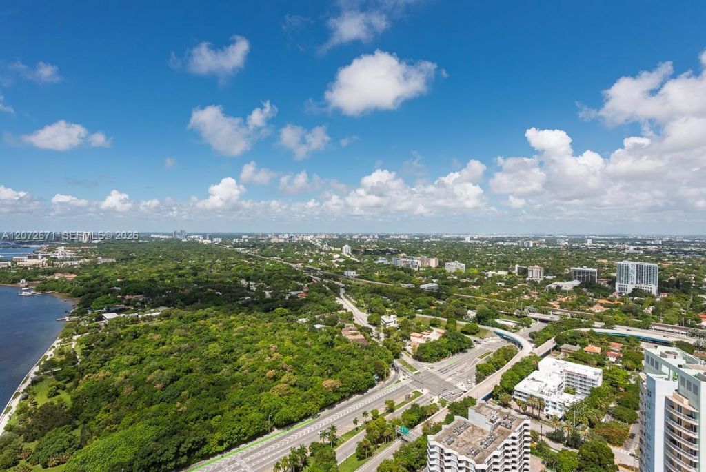 175 SE 25th Rd , Unit 3504, Miami, FL 33129 Photo