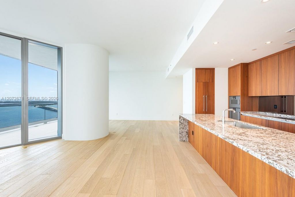 175 SE 25th Rd , Unit 3504, Miami, FL 33129 Photo