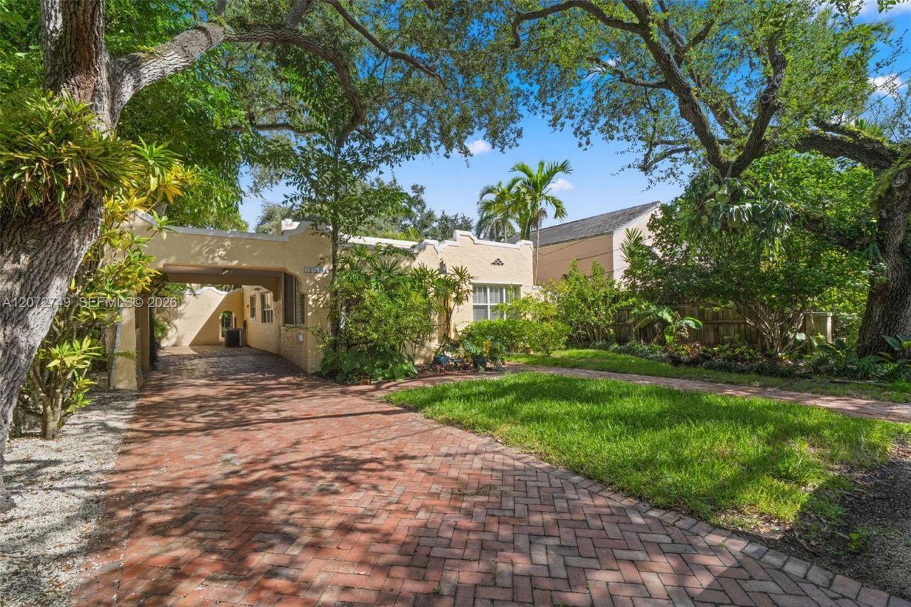2521 Inagua Ave , Miami, FL 33133 Photo