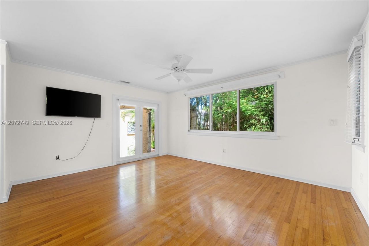 2521 Inagua Ave , Miami, FL 33133 Photo