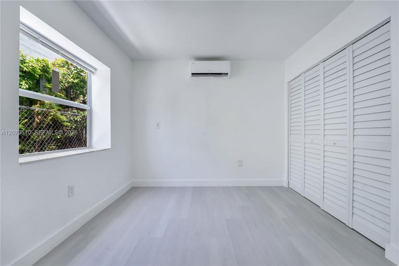 769 NW 10th St , Unit 2, Miami, FL 33136 Photo