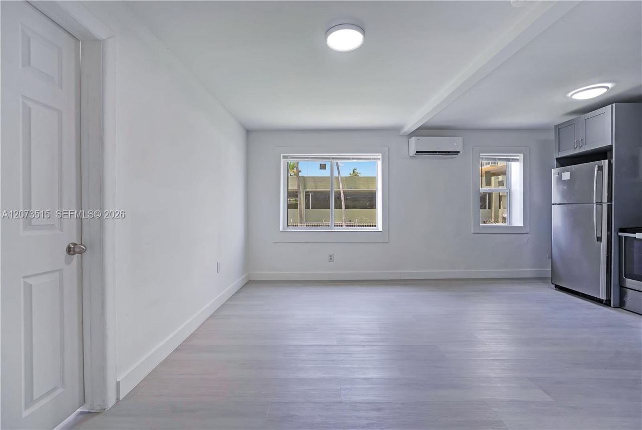 769 NW 10th St , Unit 3, Miami, FL 33136 Photo