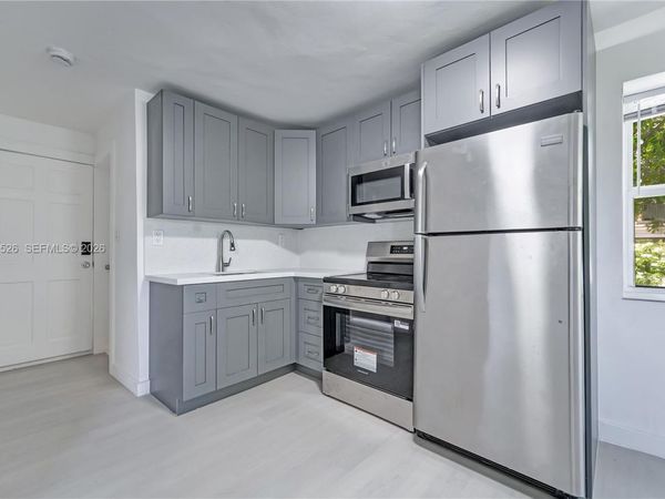 769 NW 10th St , Unit 4, Miami, FL 33136