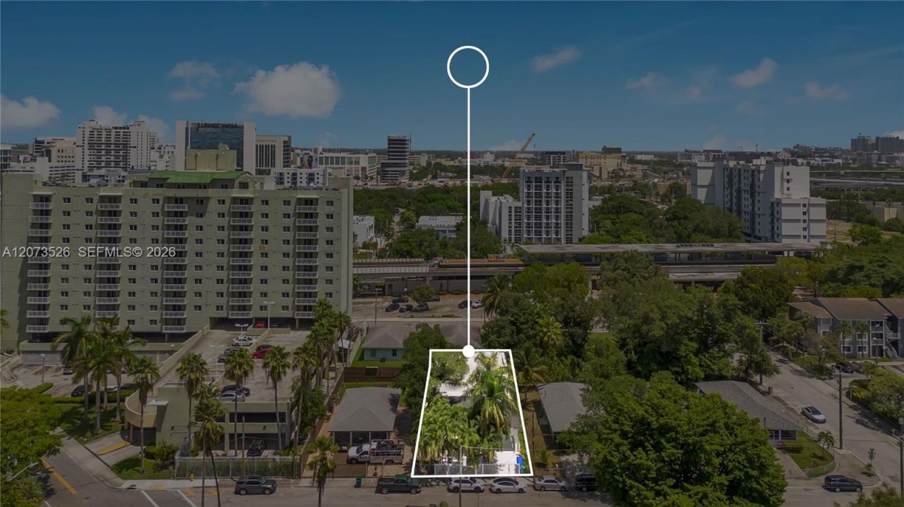769 NW 10th St , Unit 4, Miami, FL 33136 Photo