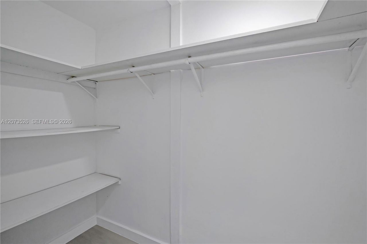 769 NW 10th St , Unit 4, Miami, FL 33136 Photo