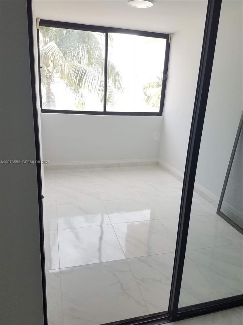 6937 Bay Dr , Unit 410, Miami Beach, FL 33141 Photo