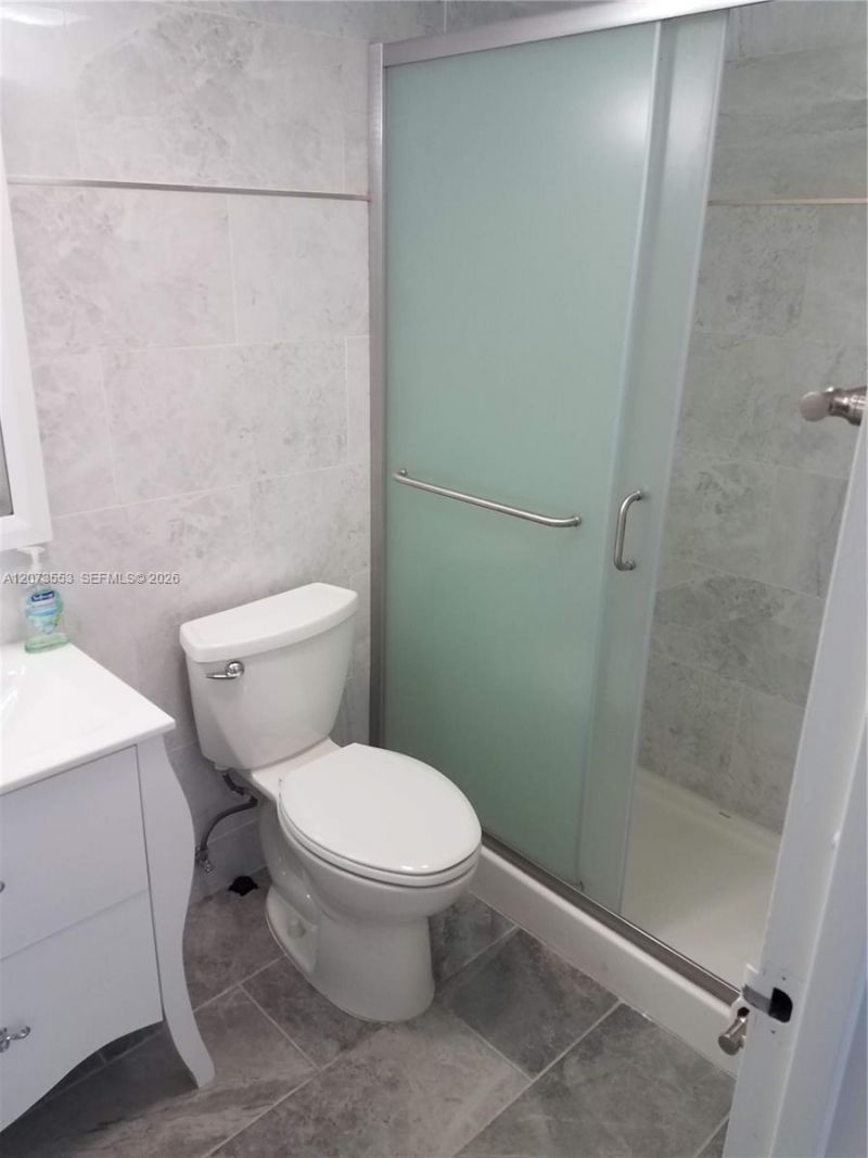 6937 Bay Dr , Unit 410, Miami Beach, FL 33141 Photo