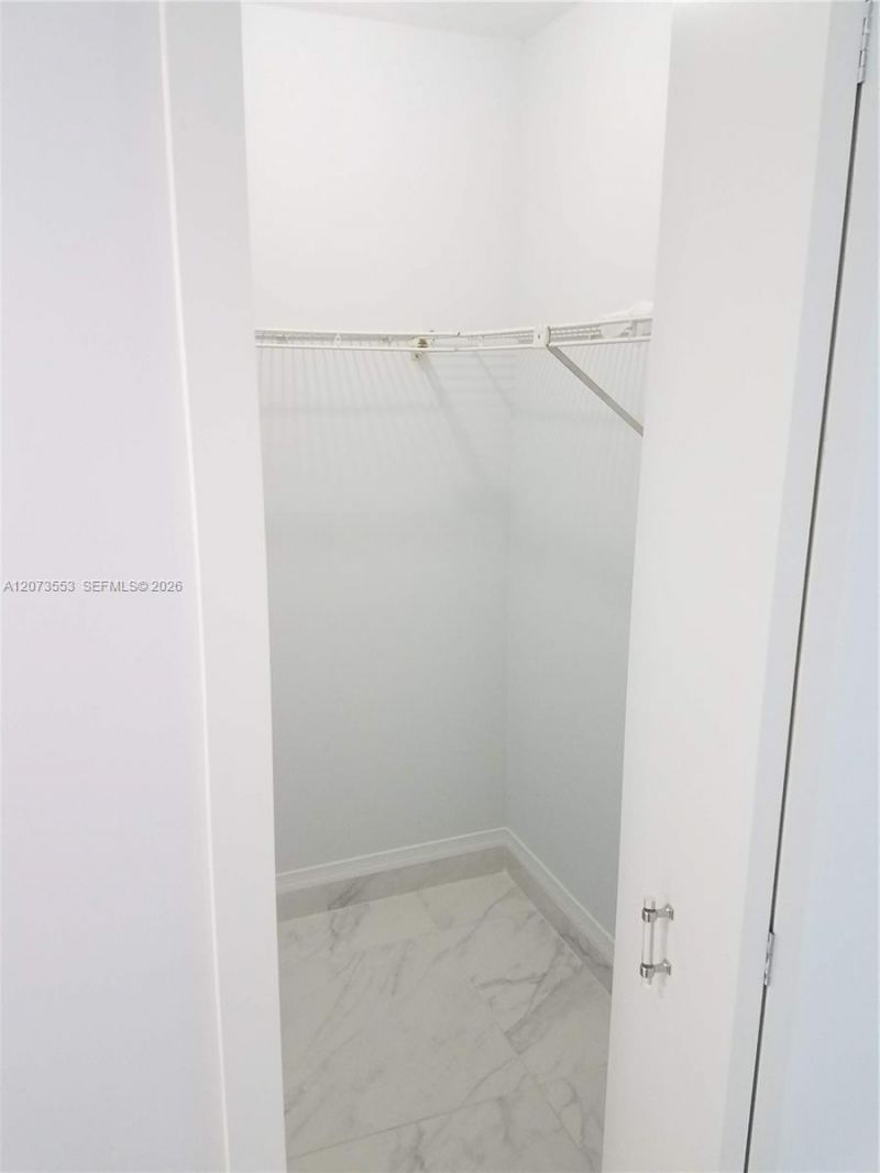 6937 Bay Dr , Unit 410, Miami Beach, FL 33141 Photo