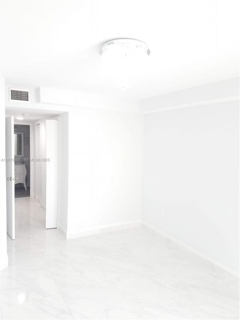 6937 Bay Dr , Unit 410, Miami Beach, FL 33141 Photo