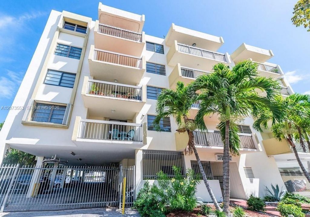 6937 Bay Dr , Unit 410, Miami Beach, FL 33141 Photo