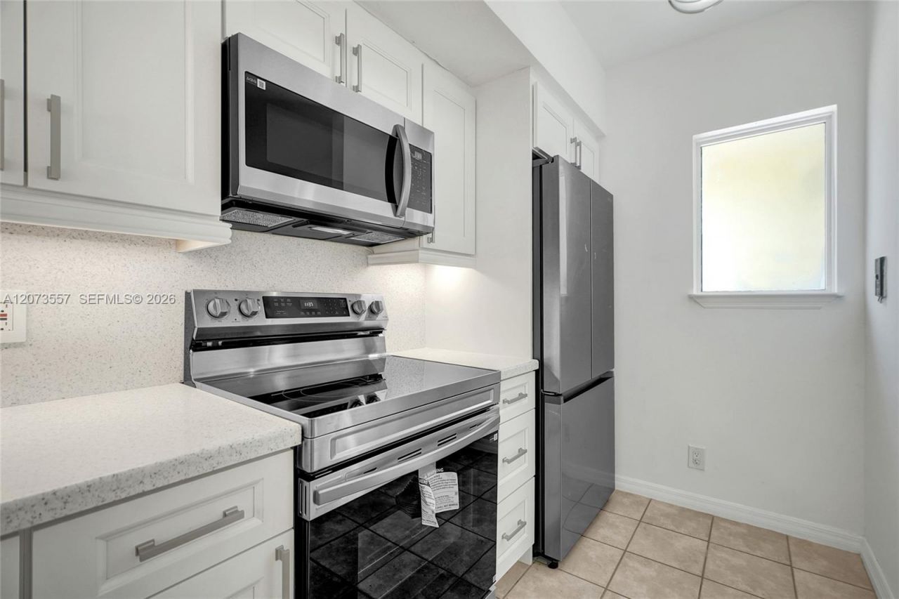 120 Jefferson Ave , Unit 12004, Miami Beach, FL 33139 Photo