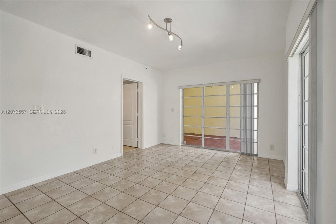 120 Jefferson Ave , Unit 12004, Miami Beach, FL 33139 Photo