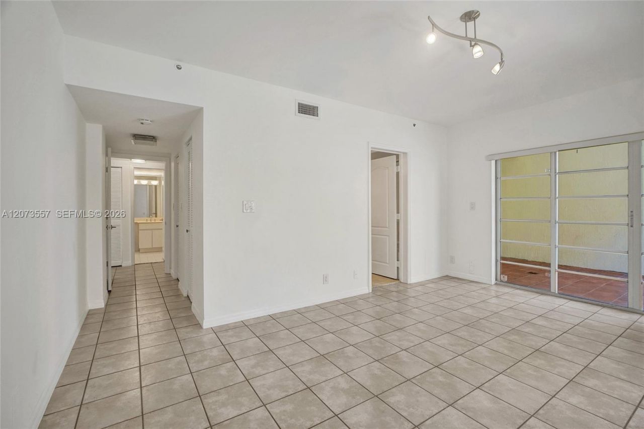 120 Jefferson Ave , Unit 12004, Miami Beach, FL 33139 Photo