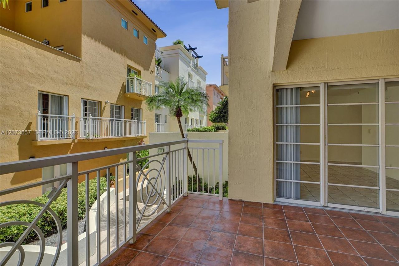 120 Jefferson Ave , Unit 12004, Miami Beach, FL 33139 Photo
