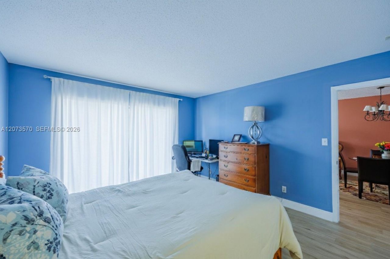 2300 Park Ln , Unit 203, Hollywood, FL 33021 Photo