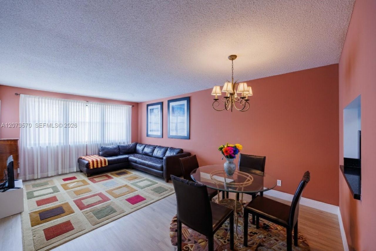 2300 Park Ln , Unit 203, Hollywood, FL 33021 Photo