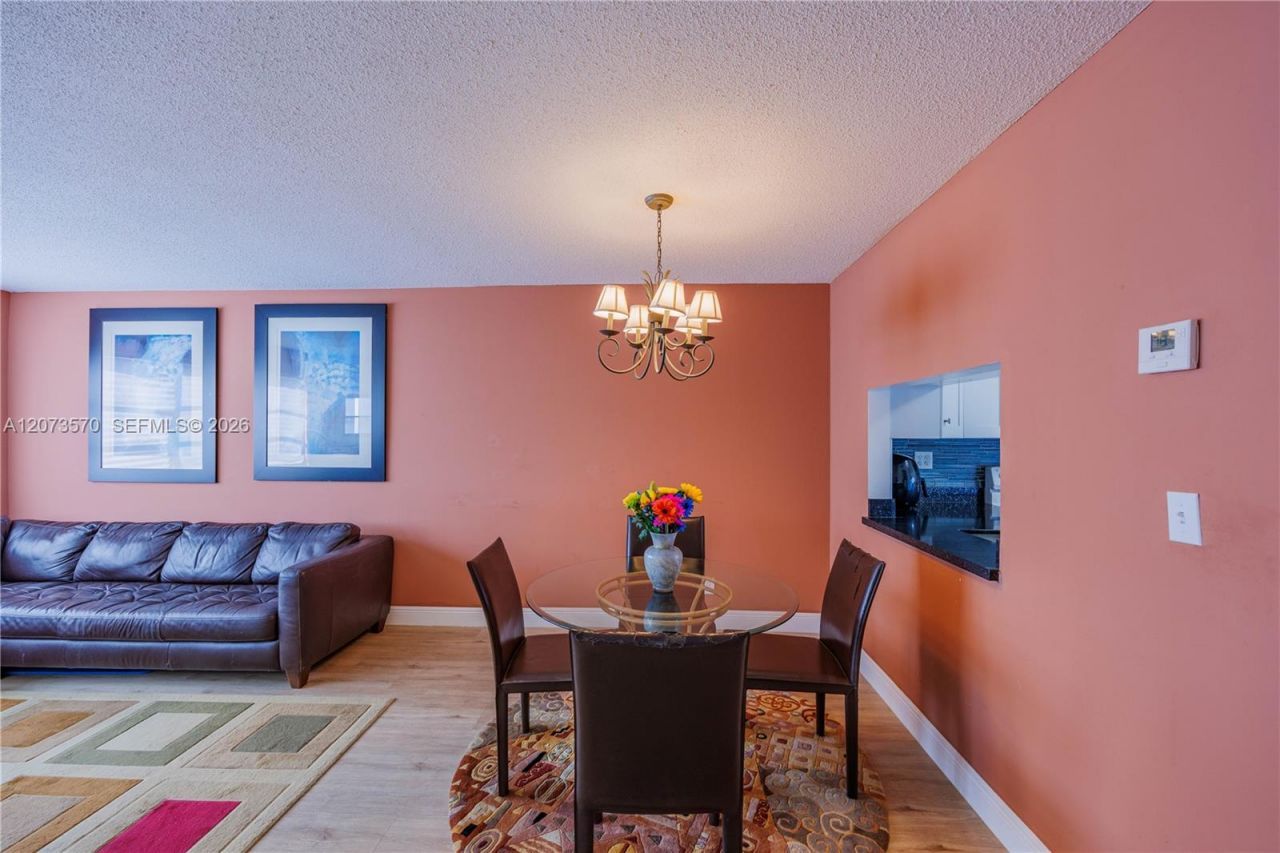 2300 Park Ln , Unit 203, Hollywood, FL 33021 Photo
