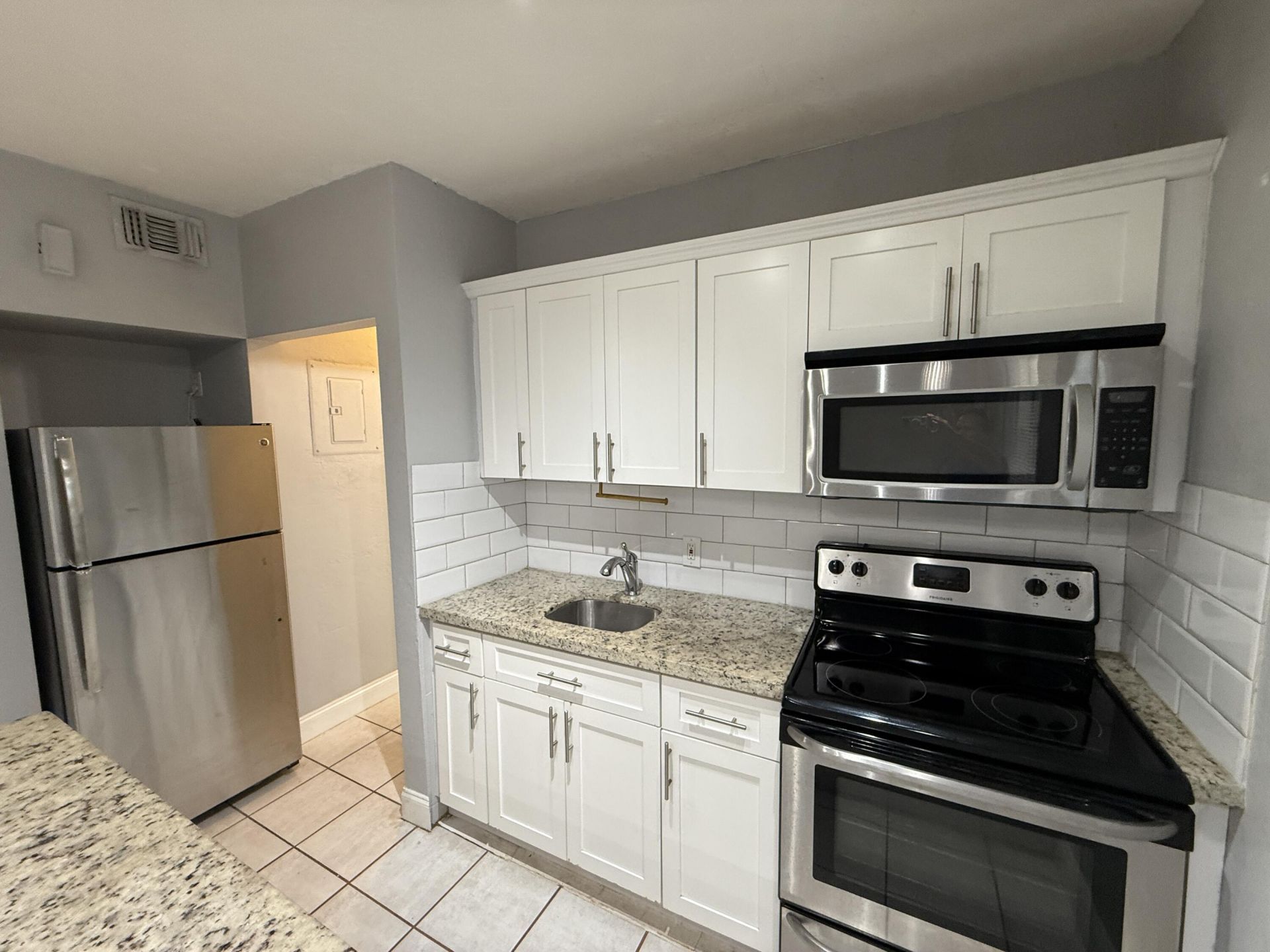 1621 NE 5th Street, Unit B, Fort Lauderdale, FL 33301 Photo