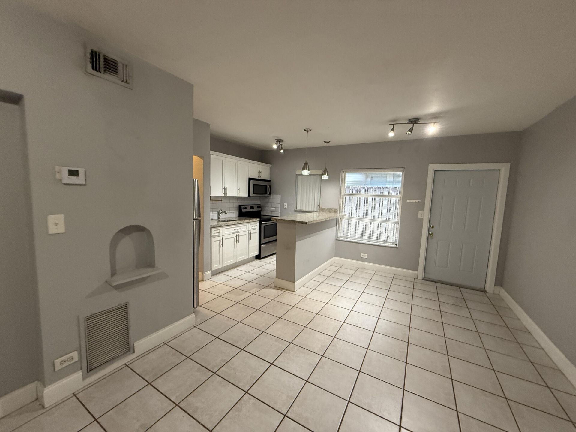 1621 NE 5th Street, Unit B, Fort Lauderdale, FL 33301 Photo