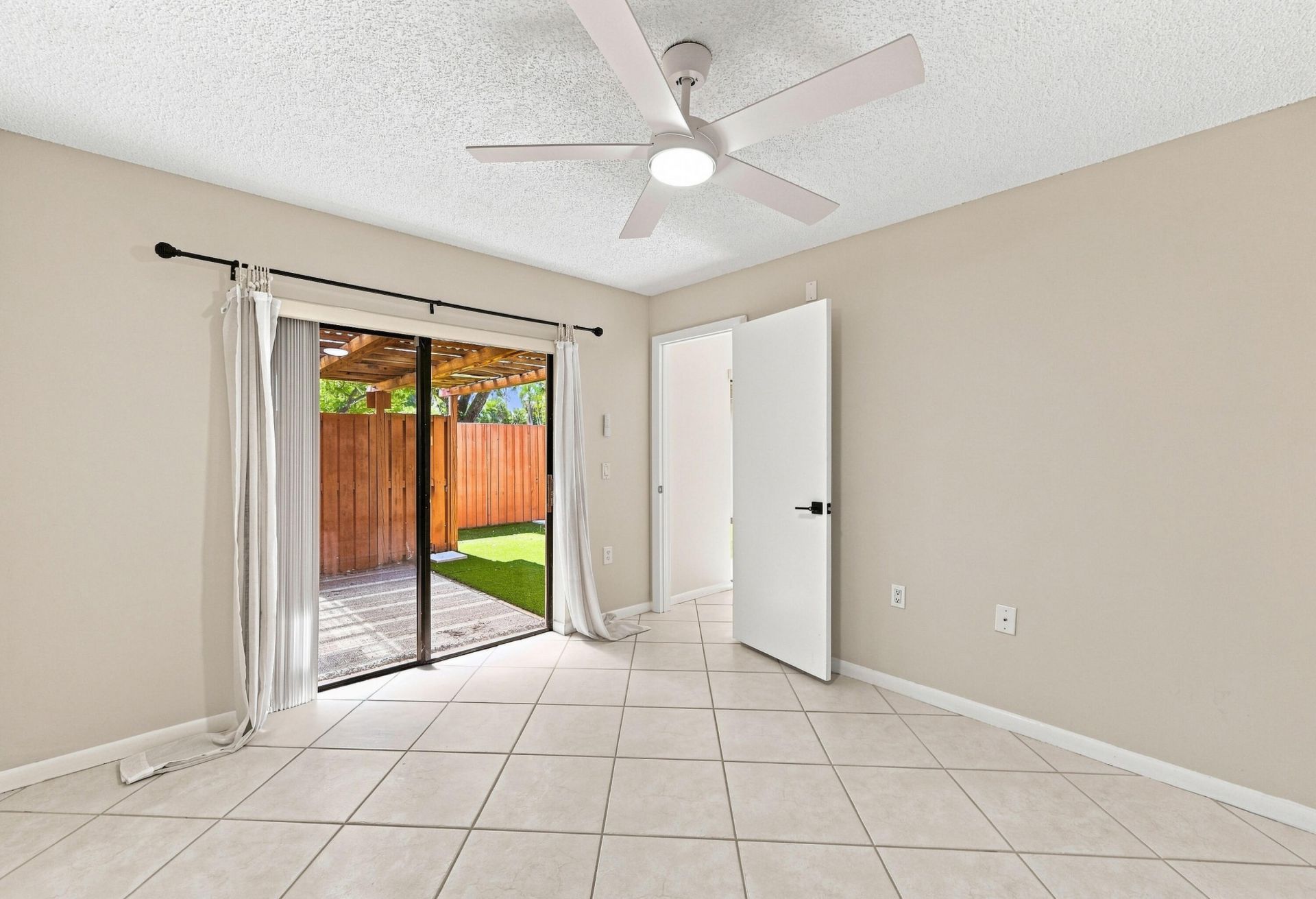 9139 SW 23rd Street, Unit C, Davie, FL 33324 Photo