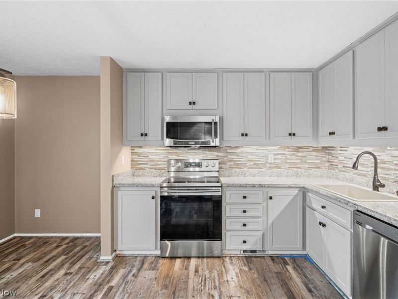 11025 Southwind Court, Strongsville, OH 44149 Photo 15